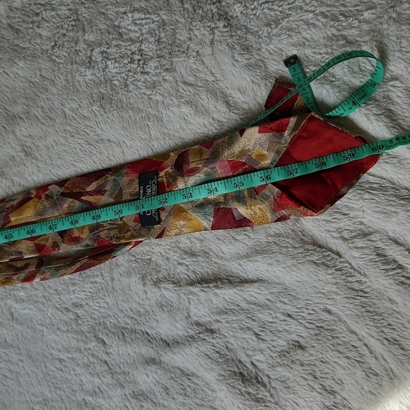 Vintage Cervino Red & Gold Geometric Tie - Picture 9 of 9